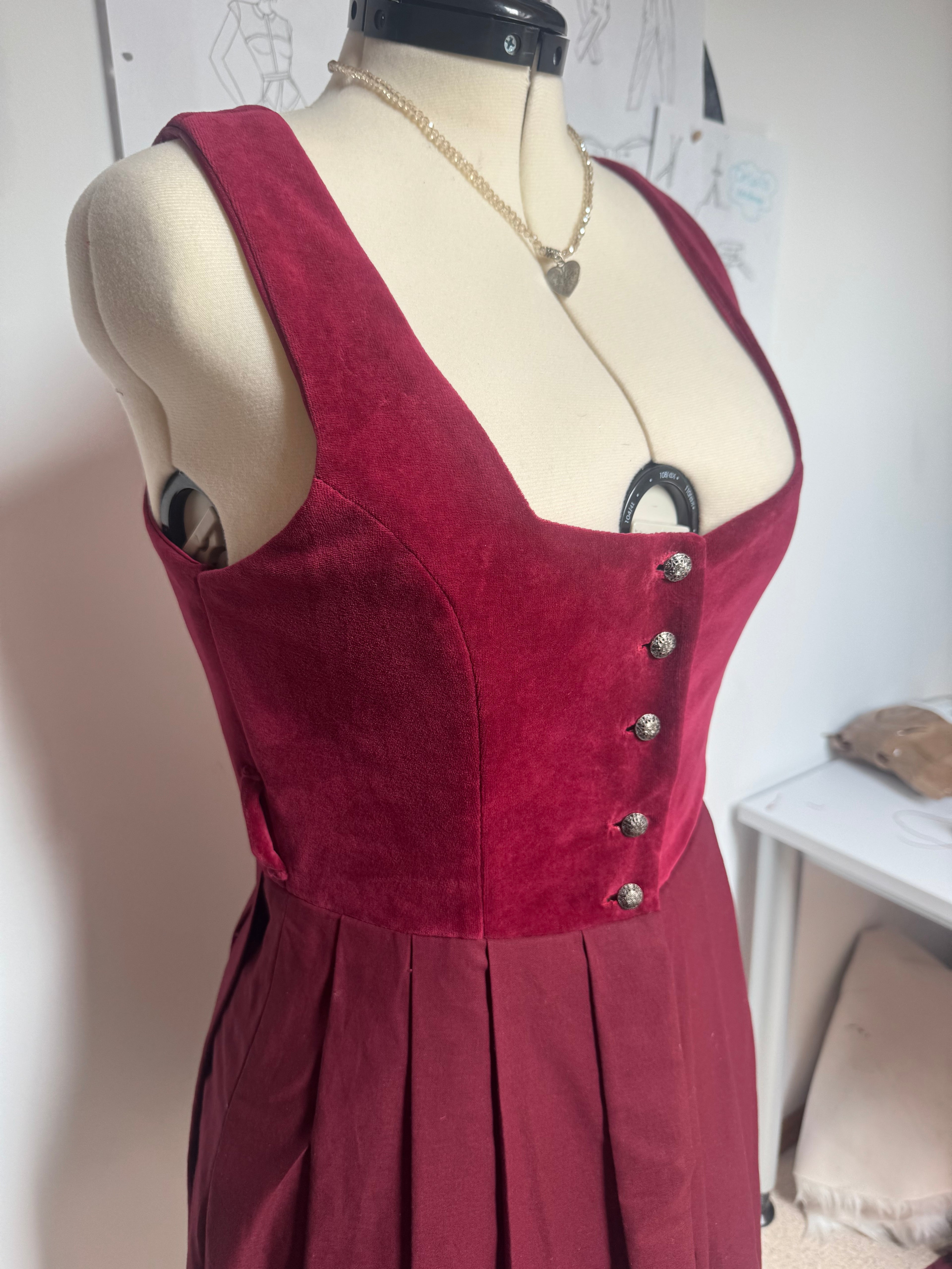 Dirndl "Cherry-Love"
